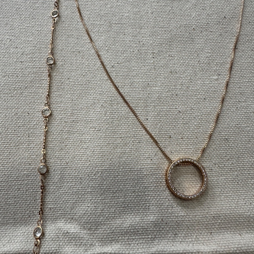 Elegant Gold Layered Necklace Set (2 chains) - Picture 5 of 8